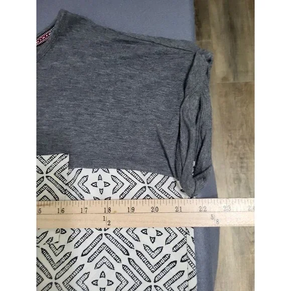 KNOX ROSE Women's SZ LG Short Sleeve Geometric Print Blouse Cream Gray - Picture 7 of 9